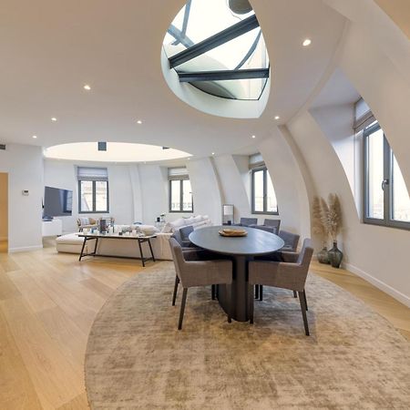 Triplex Penthouse In The City Center Брюксел Екстериор снимка