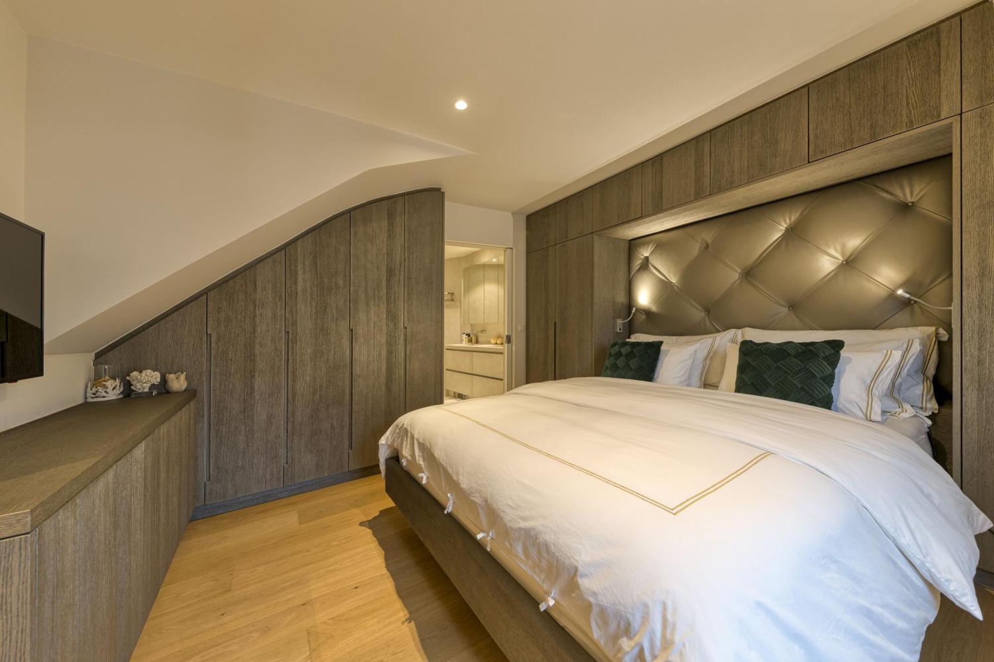 Triplex Penthouse In The City Center Брюксел Екстериор снимка